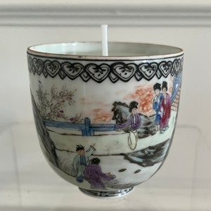 Chinese Famille Rose teacup candle