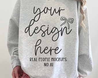 Gildan 18000 Ash Grey Crewneck Mockup, Gildan Crewneck Mockup, Crewneck Mockup, Model Mockup, Gildan 1800 Mockup, Sweater mockup, Grey mock