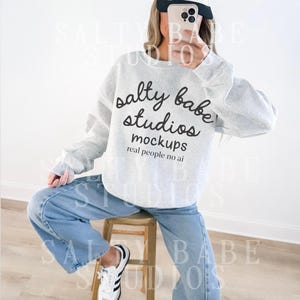 Ash Grey Gildan 18000 Sweatshirt Mockup Western Mock Up Ash Gray Sweater Trendy Oversized Crewneck Real Model Boho Aesthetic Trendy Cowgirl