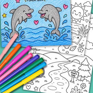 K&ouml;nnte beinhalten: Buntes Bild einer Bibelstelle mit Delfinen, Herzen und Sternen. Der Text lautet: &bdquo;Der Herr hat Gro&szlig;es an uns getan, und wir sind voller Freude.&ldquo; Au&szlig;erdem Malvorlagen und ein Satz farbiger Marker.
