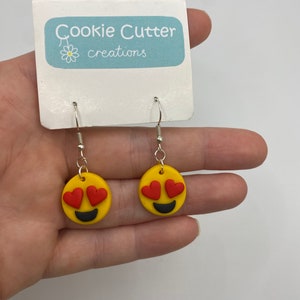 Heart eye emoji earrings| POLYMER CLAY EARRINGS | Handmade, fun, unique, cute, colourful, quirky, silly, funny, novelty | Gift for her