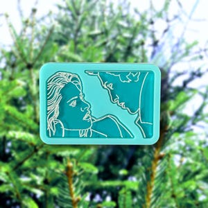 Bella and Edward Car Crash Scene pin or brooch - Twilight Inspired pin or brooch