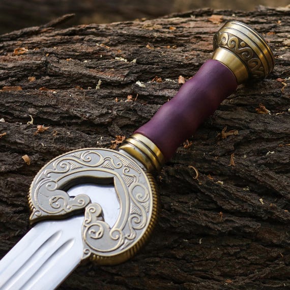 Handcrafted Herugrim Sword Replica | King Theoden Inspired Viking Blade with Scabbard & Wall Display Stand | Gift for Him, Dad or Movie Fans