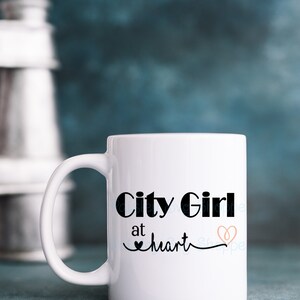 Fille de la ville au coeur Svg, Broadway Babe Svg, Svg fille de Broadway, grande ville, Svg Boho, Svg positif, Svg de fille de la ville, SVG/DXF/Eps/Png/JPEG