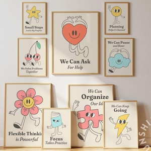 Könnte beinhalten: Eine Sammlung gerahmter Kunstdrucke mit Illustrationen im Retro-Stil und motivierenden Sätzen. Die Drucke zeigen Cartoon-Figuren wie einen Stern, ein Herz, eine Wolke und eine Blume, jede mit einer einzigartigen Botschaft. Die Farbpalette umfasst Beige, Rot, Gelb und Blau.