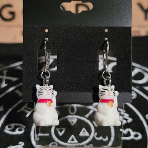 Maneki-neko Ohrringe