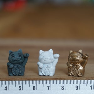Miniatuur Japanse gelukskat, poppenhuisdecoratie Maneki Neko