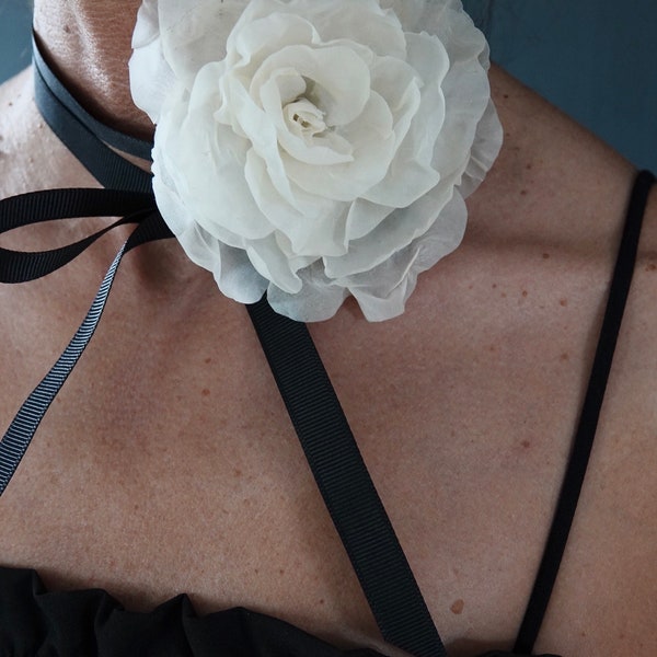 Silk flower choker, Cream white flower. White rosette necklace - packed as a gift