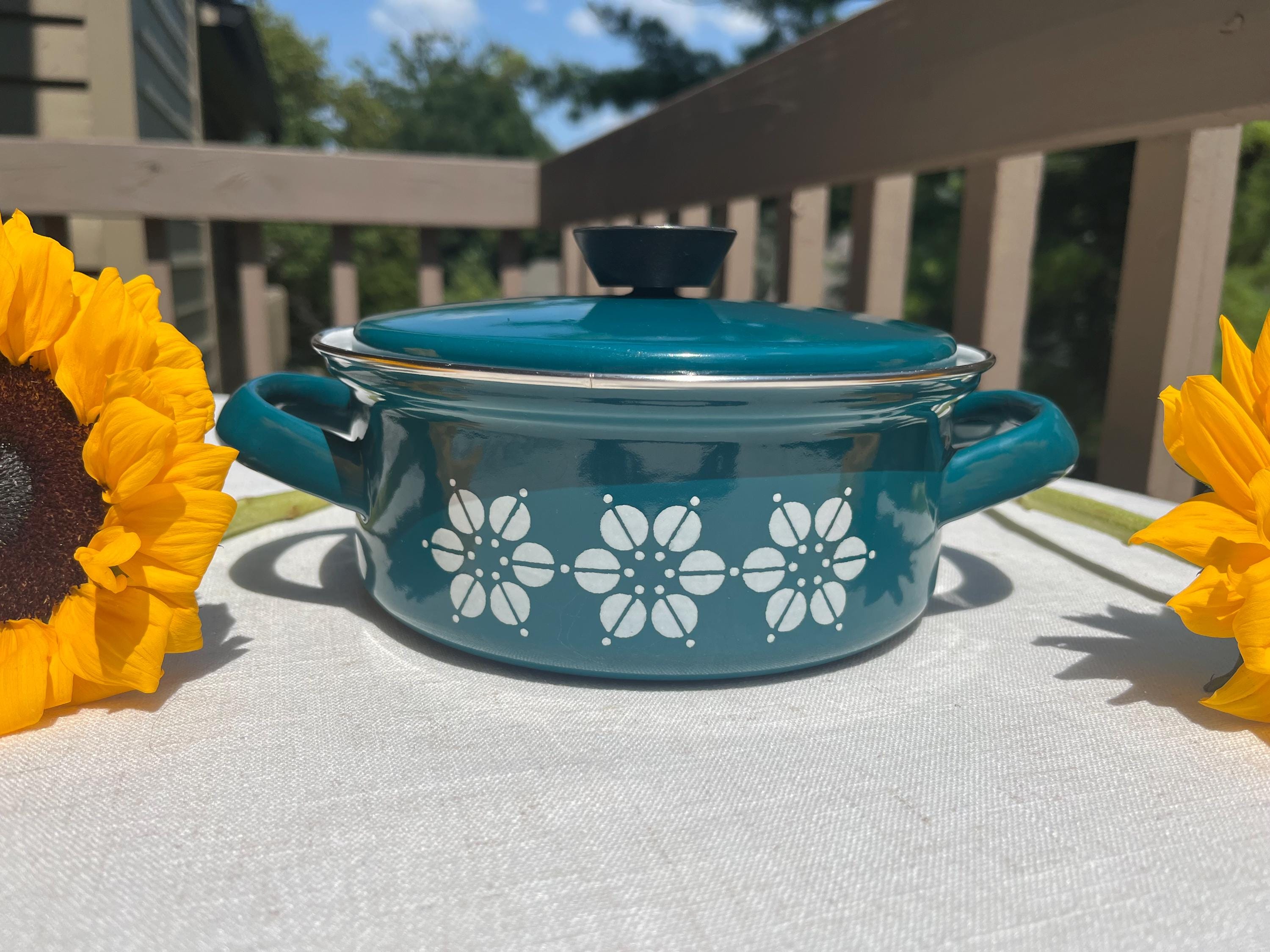 70s Floral Cookware - Etsy