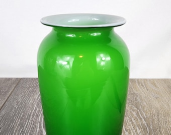 Retro Lime Hand Blown Art Glass Vase - Mod Colorful Home Decor READ