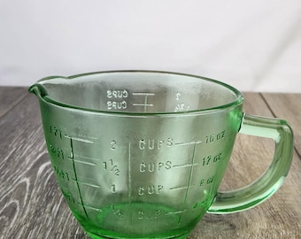 Lime Green Embossed Glass 2 Cup Measuring Cup - Retro Kitchenware