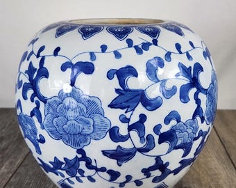 LG Blue & White Chinoiserie Porcelain Cachepot Planter Vase - Floral Jardiniere