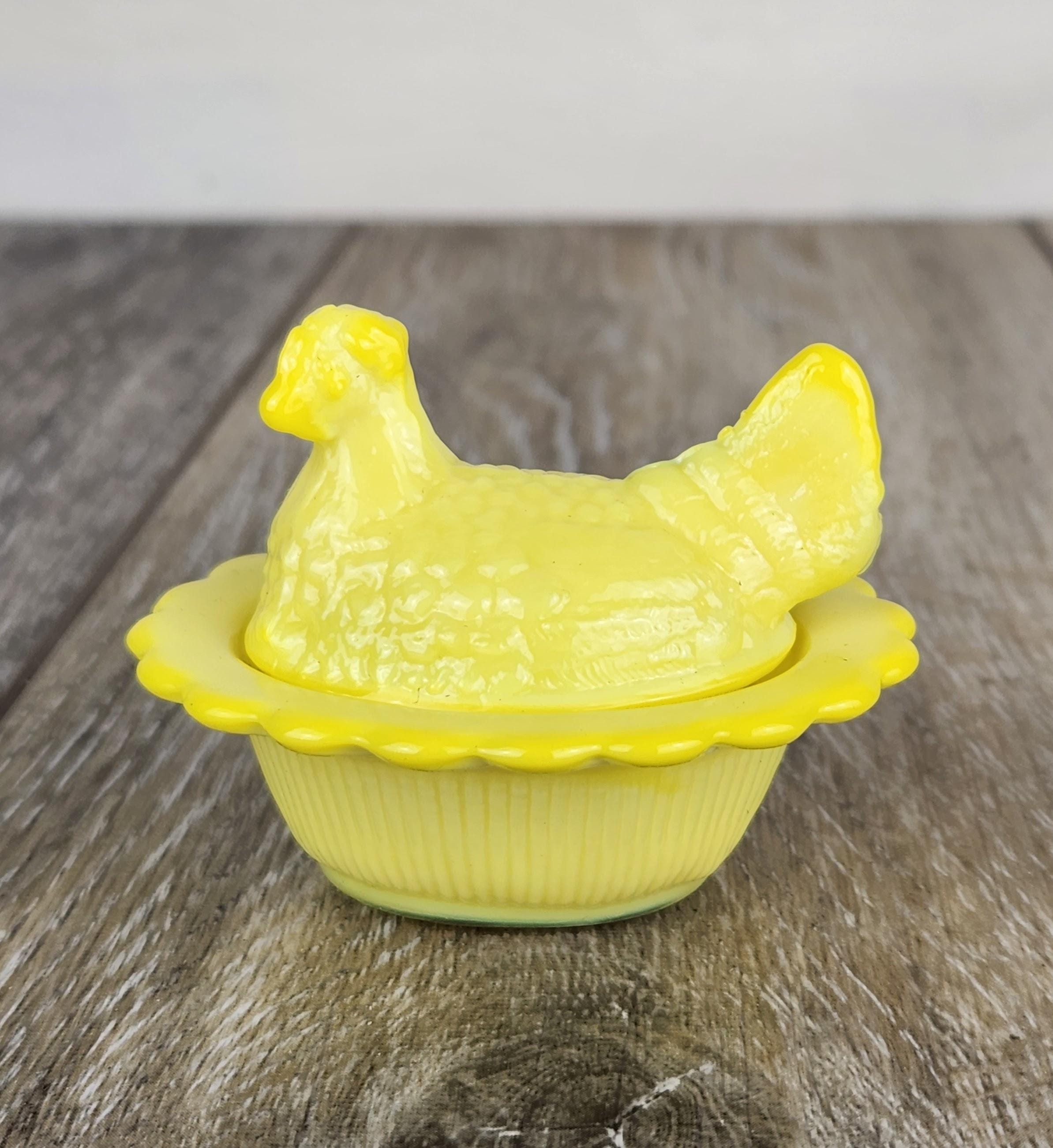 【送料無料】インディアンガラス 小物入れ ニワトリ Hen on Nest Indiana Glass Hen on Nest - Etsy