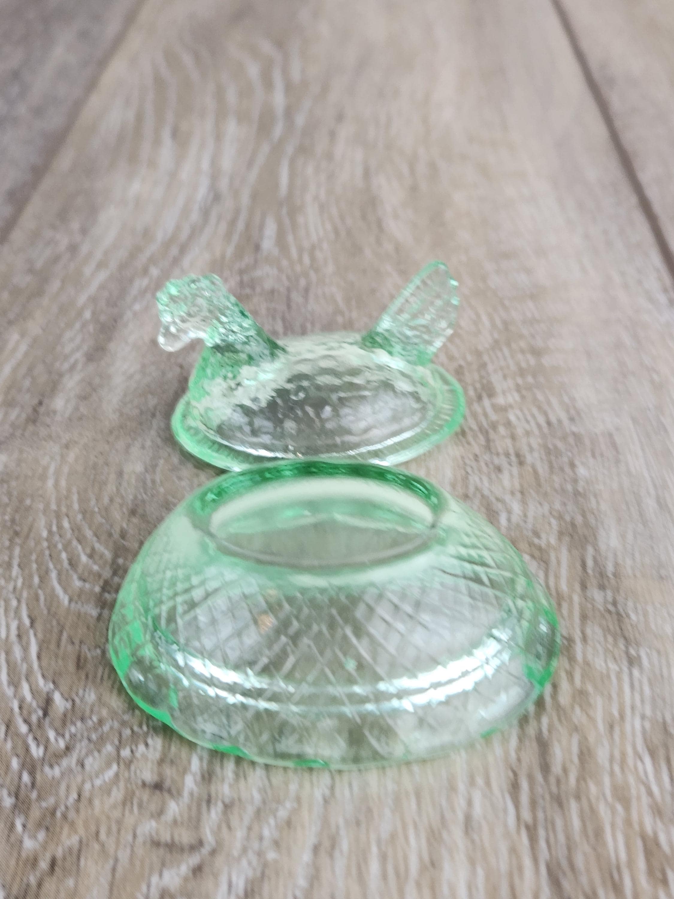 Lime Green Glass Mini Hen on Nest Covered Salt Cellar 2.5