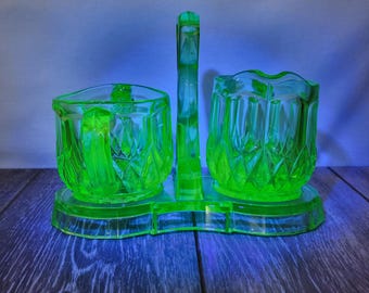 Juego de lechera y azucarero de vidrio verde uranio estilo Depression Glass - LEER
