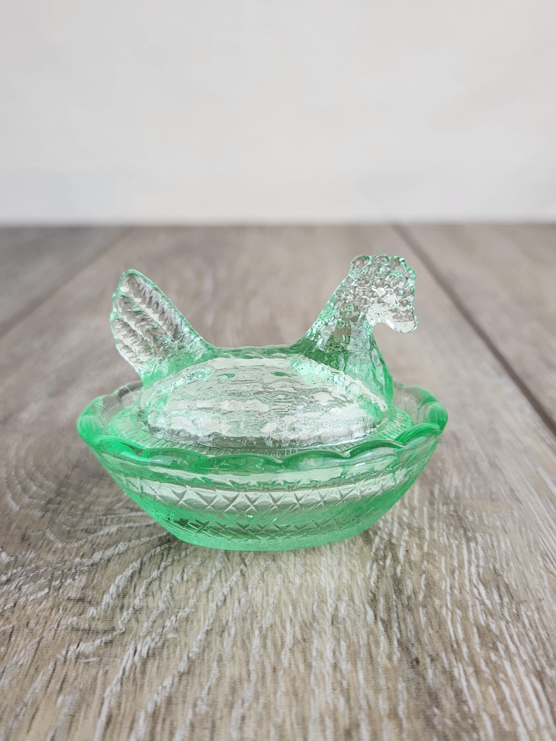Lime Green Glass Mini Hen on Nest Covered Salt Cellar 2.5