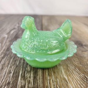 Jadeite Green Glass Hen on Nest Salt Cellar – Wide Ruffled Rim Basket Dish