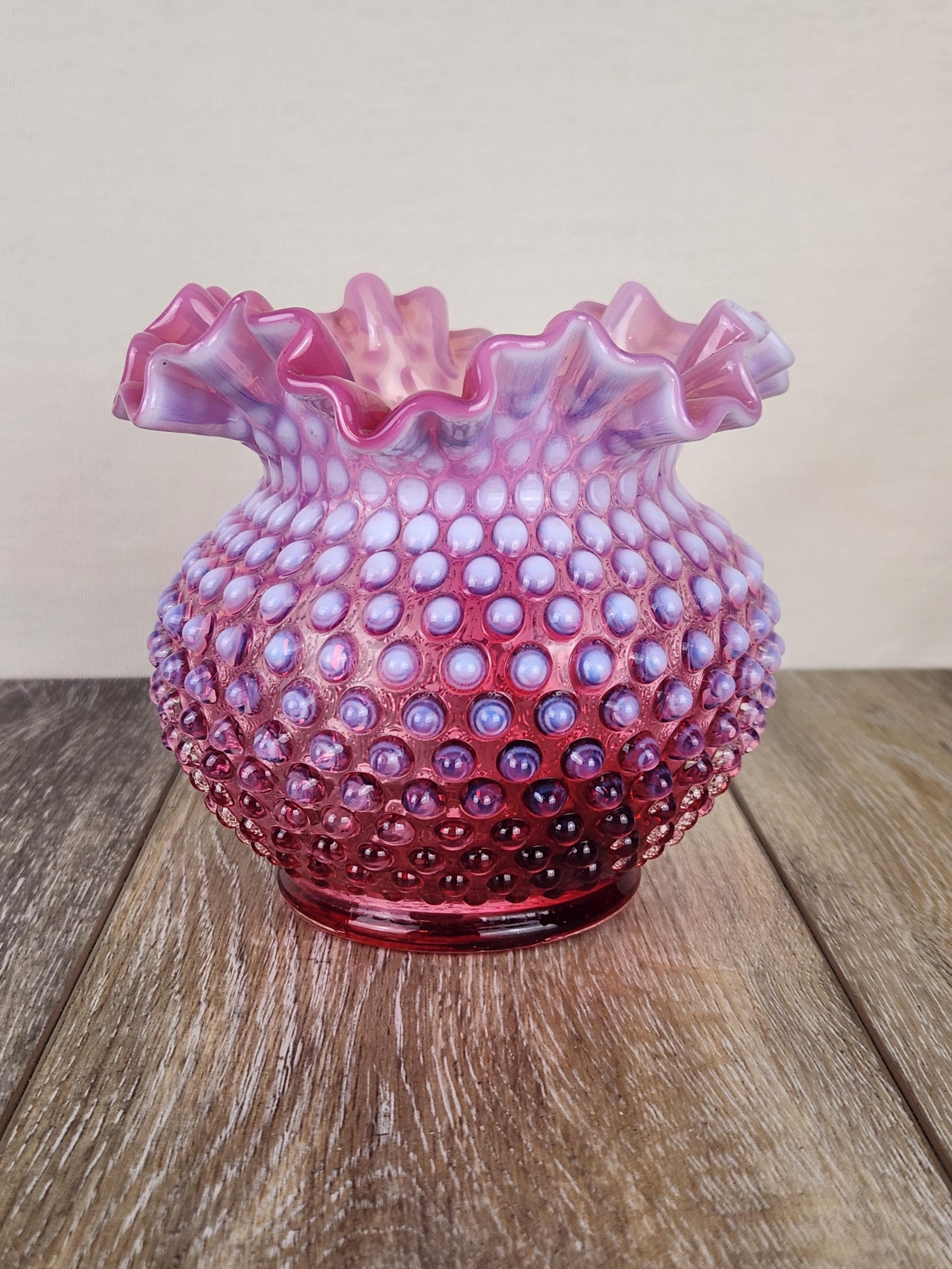 【週末SALE中！!】フェントン　ホブネイル　クランベリーガラス花瓶 週末SALE中！!】フェントン ホブネイル クランベリーガラス花瓶 週末