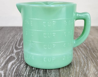 Jadeite Green Glass 1 Cup Triple Spout Measuring Cup - Retro Kitchenware