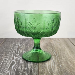 Green Federal Glass Pedestal Compote Candy Dish Leaf Pattern Textured Bowl