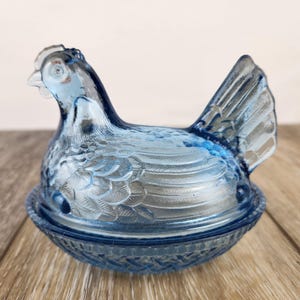 Blue Vaseline Uranium Glass Style Hen on Nest Trinket Dish - Glows!