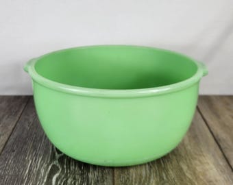 Vintage Jadeite Uranium Glass Mixing Bowl  - 9.5" GLOWS! READ