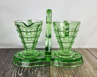 Juego de lechera y azucarero de vidrio verde uranio estilo Depression Glass - LEER
