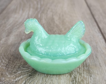 Jadeite Green Glass Mini Hen on Nest Covered Salt Cellar 2.5"