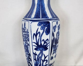 Vintage Blue & White Chinoiserie Wall Pocket Vase - Asian Decor