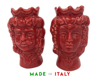 Tête de lande sicilienne, Vase tête en céramique, Tête de Moro en céramique rouge, Céramique sicilienne italienne, Céramique modelée à la main h13 cm, 5.1"