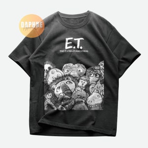 E.T. Extra Terrestrial Film Unisex-Shirt | AI Generiertes Poster Steven Spielberg Alien Jurassic Park 80er 90er Jahre Epic Film | Vintage Tshirt Geschenk