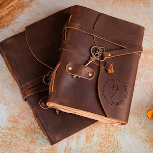 Personalized Leather Journal for Men Custom Engraved Graduation Groomsmen Gifts for Him Gift for Her Mom Dad Girlfriend Gift