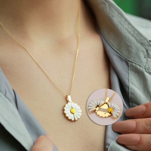 Daisy Necklace with Opening Message -Personalized Daisy Necklace -Secret Message Necklace -Personalized Daisy Necklace with Opening Message