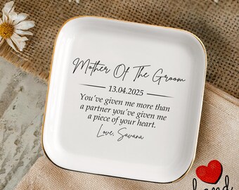 Personalized Mom Ring Dish, Mother's Day Gift,  Gift for Mother, Mother of The Bride, Birthday Gift, Custom Jewelry Holder, Gift Ring Dish