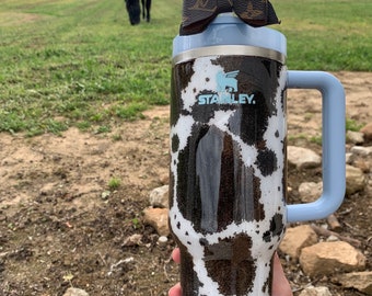 2月4日まで掲載 アンドビー まとめ売り 新品未使用 Custom Cow Hide - Authentic Stanley Tumbler - Epoxy Glitter
