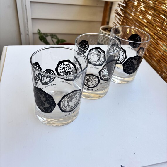 2020 drinking glasses Drink More Water Pint Glasses  Whiskey Ambitions