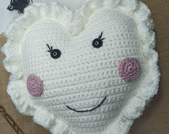 Schema all'uncinetto + tutorial - Cuscino a forma di cuore all'uncinetto "Cuddly Heart"