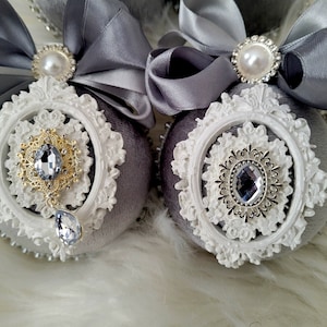 4 set of grey Christmas ornament