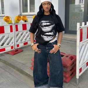Grin Fang Mouth Graphic Boxy T-Shirt, oversized, graphic, t-shirt, streetwear, y2k shirts, funny, gift shirt, graphic tee, kids, adult image 4