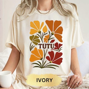 Grandma Tutu Gift, Hawaiian Grandmother Tutu Shirt, Mom Tee, First Time Grandma, Vacation To Hawaii, Present for Mom, Hawaiian Culture