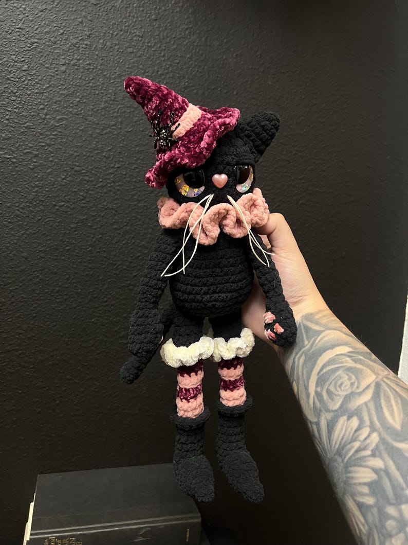 Whimsy the Whiskered Witch - Crochet Amigurumi/Plushy *PATTERN* image 4