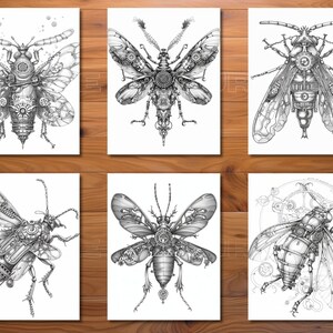 Puede incluir: Seis ilustraciones en blanco y negro de insectos de estilo steampunk con engranajes y detalles intrincados. Cada insecto tiene un dise&ntilde;o &uacute;nico y est&aacute; dibujado en un estilo realista.