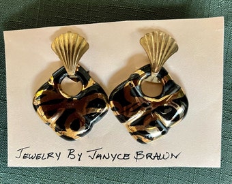 Black-glazed porcelain French clip pierced earrings