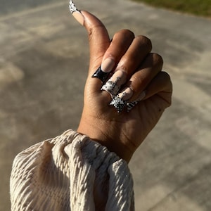 Mix and match press duck nails.