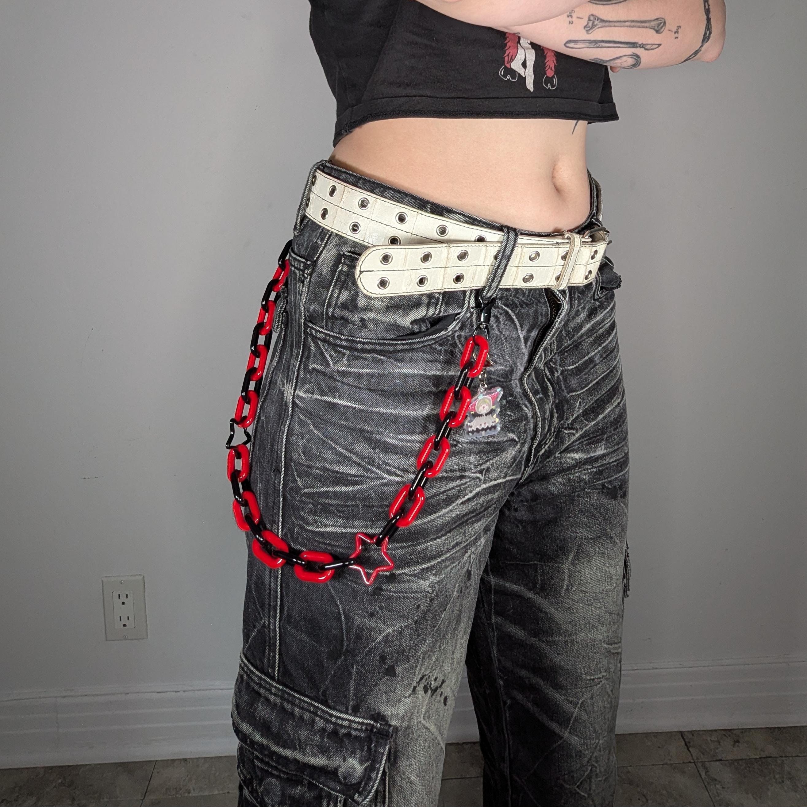 Black & Red Clown Belt Chain - Etsy display picture 2