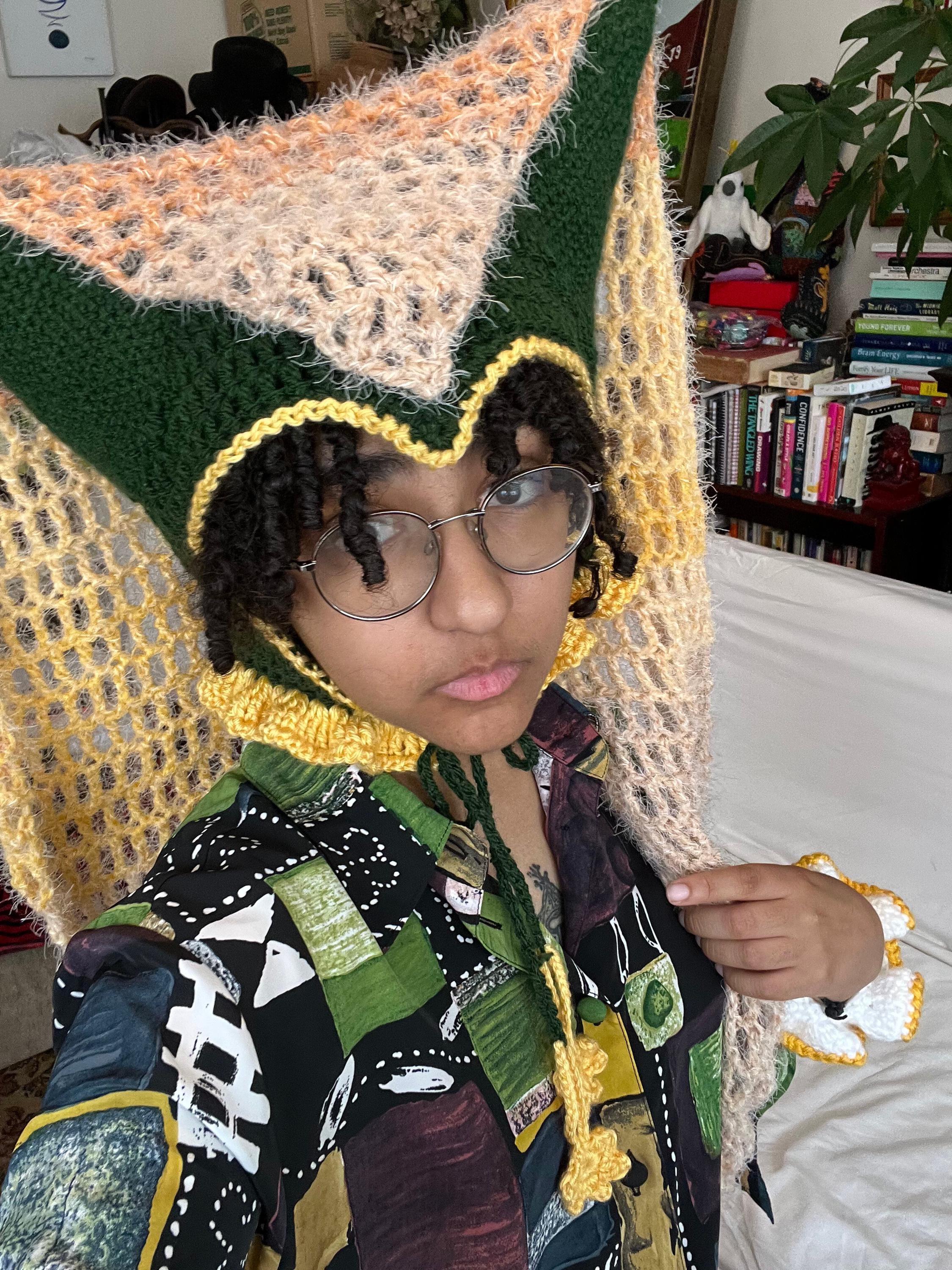 Veiled Escoffion Hat Pattern - Medieval Princess Bonnet Crochet