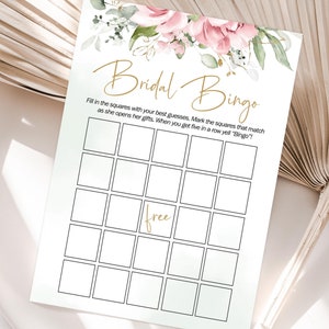 Juego de bingo para despedida de soltera, plantilla de juego para despedida de soltera con flores en rosa ruborizado, juegos editables para despedida de soltera, juego divertido para el novio y la novia
