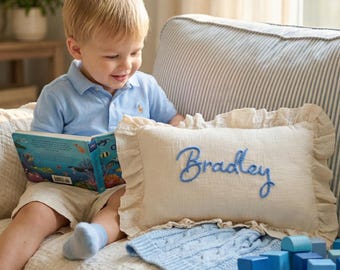 Benutzerdefinierte Kinder Name Kissen Hand gestickt personalisierte Dekokissen Alter 4 +