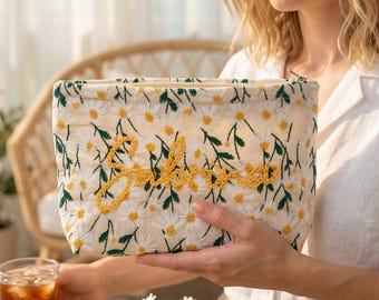 Handmade Floral Embroidered Toiletry Bag with Custom 3D Name, Bridesmaid Proposal Makeup Pouch, Personalized Bridal Shower Gift