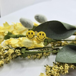 Happy Face Earrings|Acrylic Earring|Happy Gift| Happy Face Design|Gifts for her| 90s Happy Face